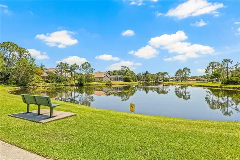 476 Santa Cruz Place NE St Petersburg FL 33703