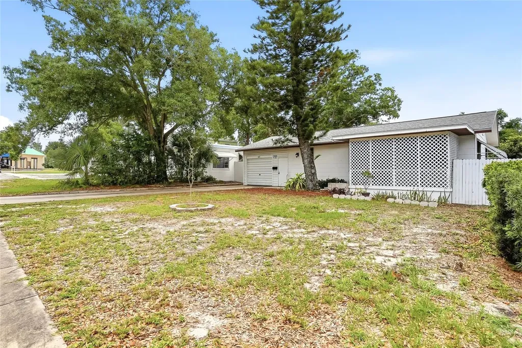 1433 De Leon Street Clearwater FL 33756