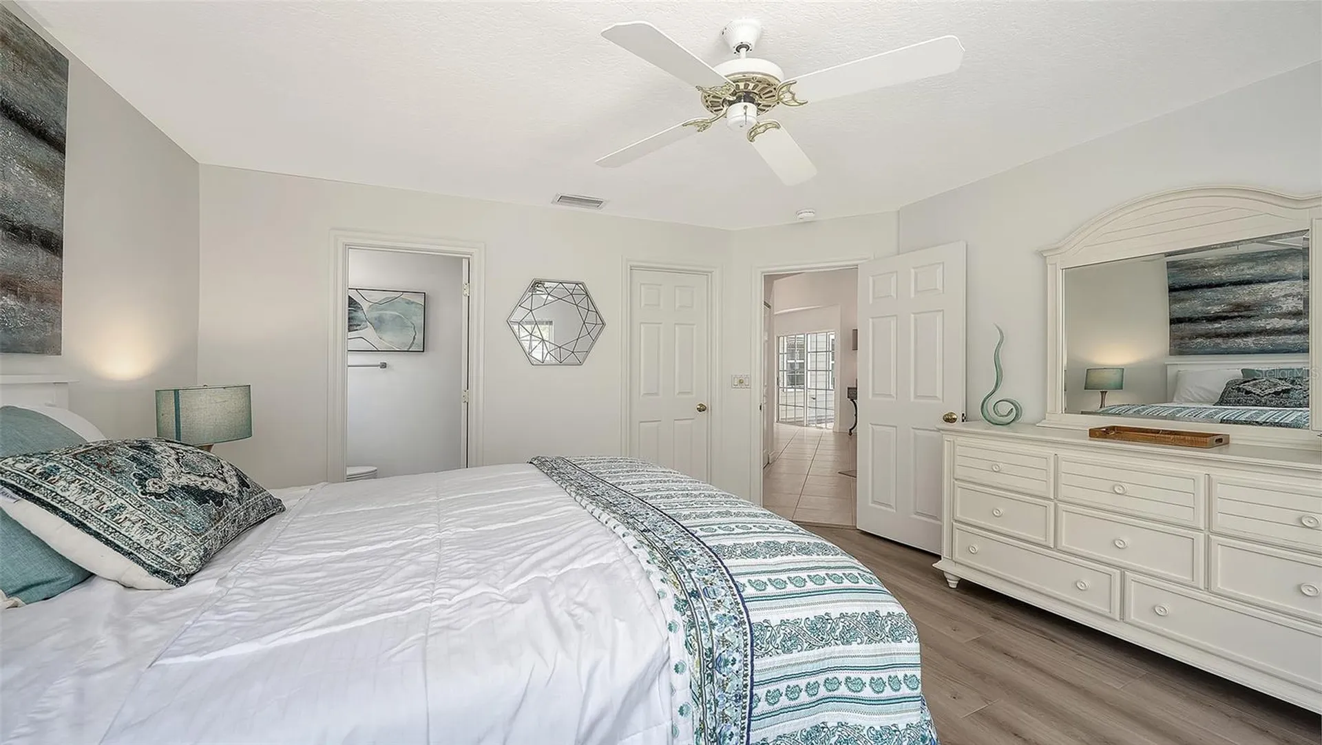 3460 Winding Oaks Drive Longboat Key FL 34228