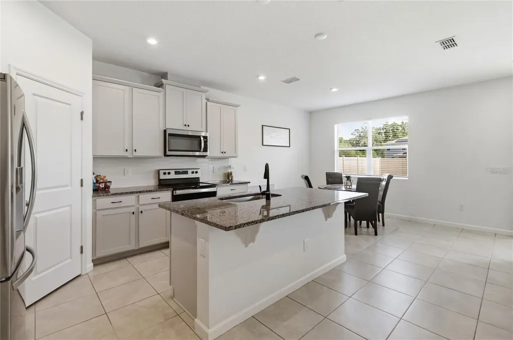 905 Honey Petal Lane Deland FL 32720