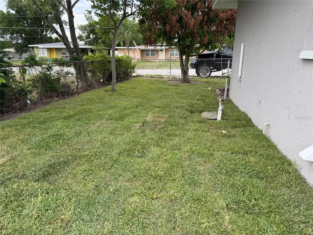 7005 Thrasher Drive Tampa FL 33610