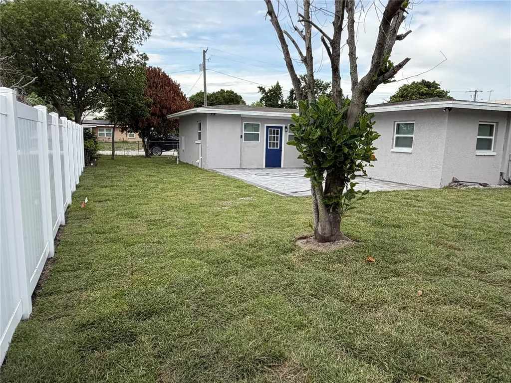 7005 Thrasher Drive Tampa FL 33610