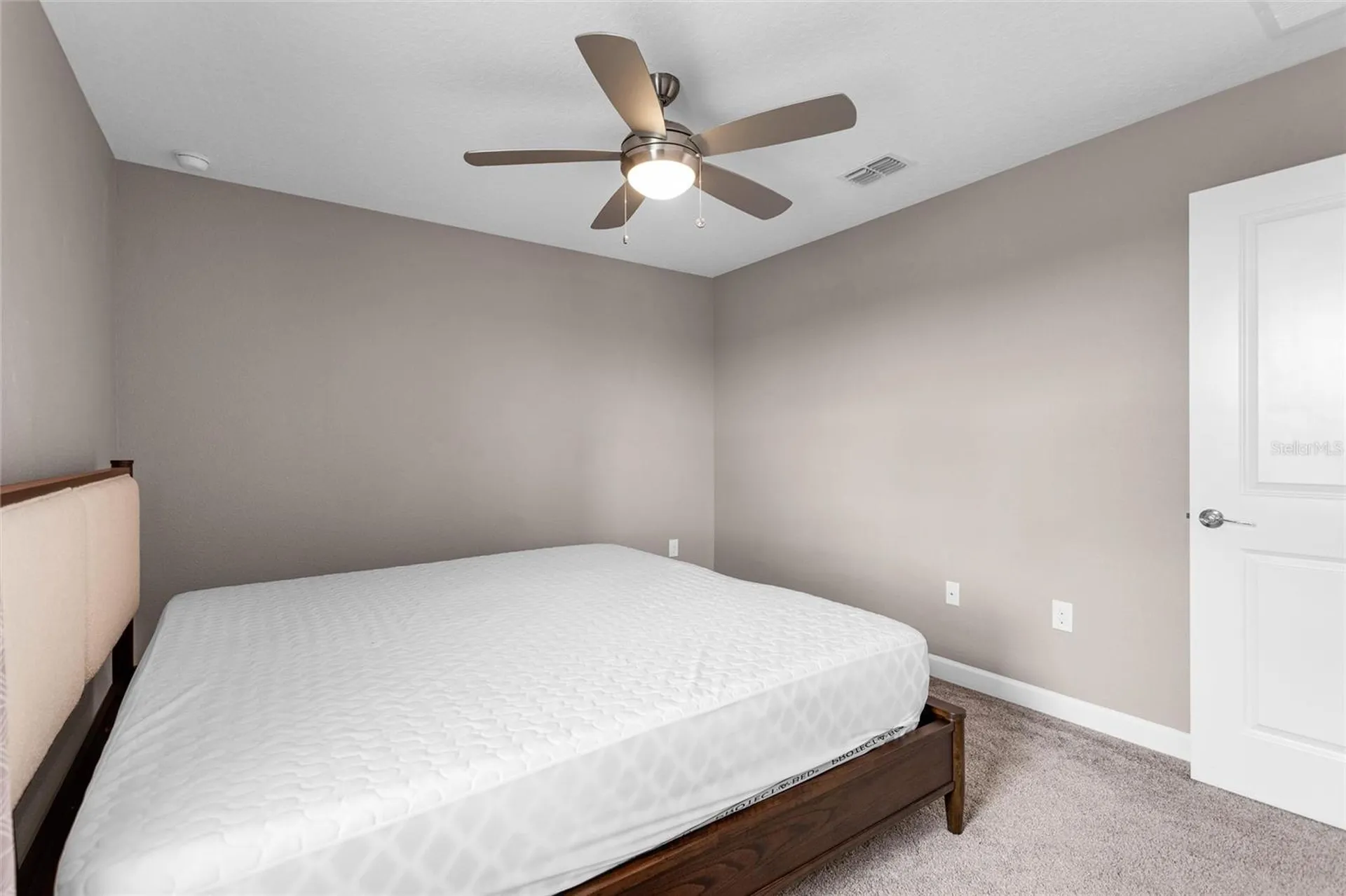 8833 Beth Page Lane Davenport FL 33896