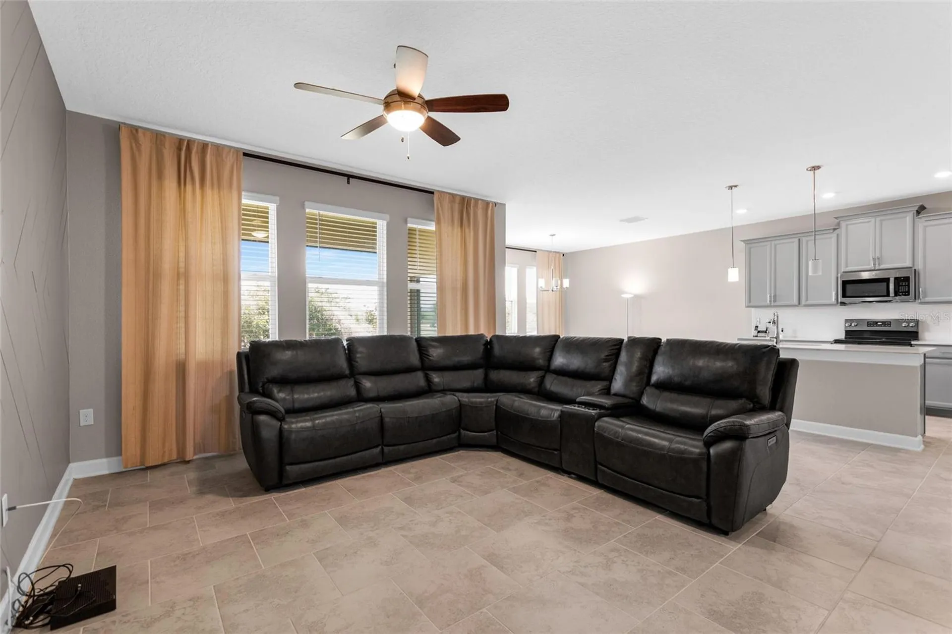 8833 Beth Page Lane Davenport FL 33896