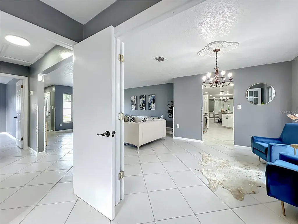 3417 Pershing Avenue Orlando FL 32812