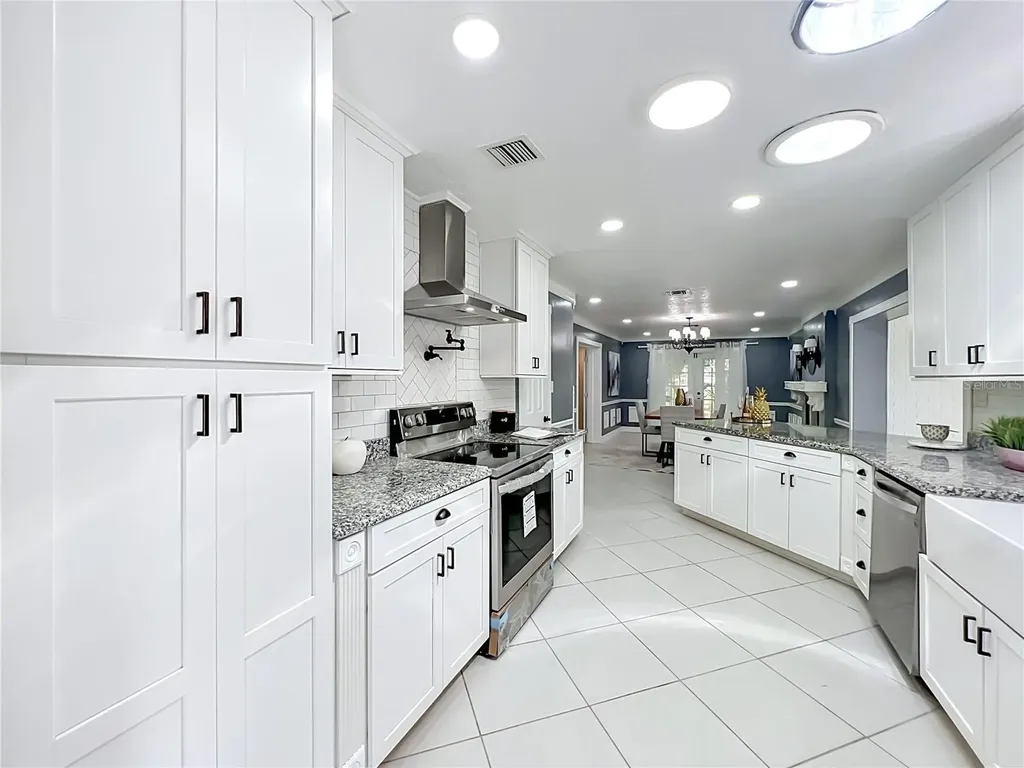 3417 Pershing Avenue Orlando FL 32812