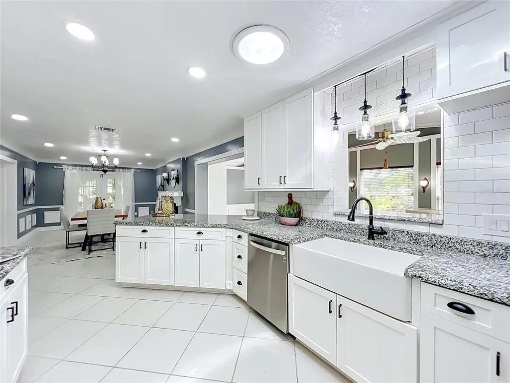 3417 Pershing Avenue Orlando FL 32812