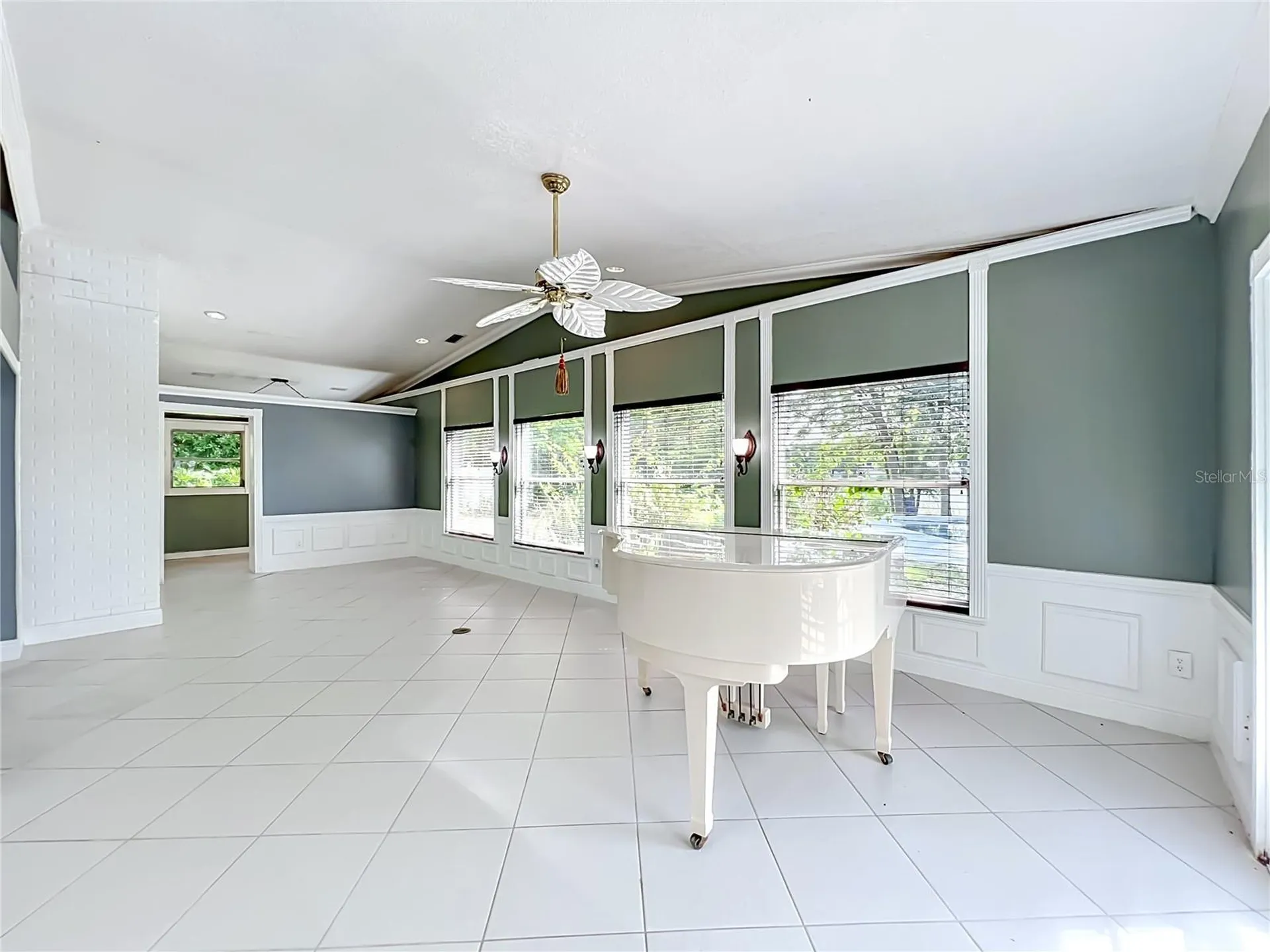 3417 Pershing Avenue Orlando FL 32812