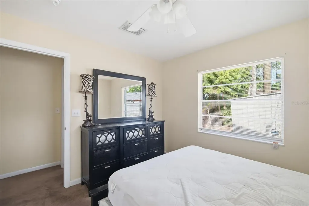 4449 Tarpon Drive Tampa FL 33617
