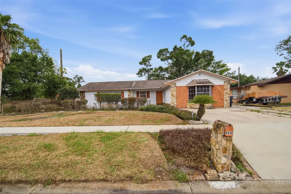 4449 Tarpon Drive Tampa FL 33617