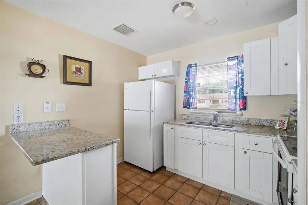 4449 Tarpon Drive Tampa FL 33617