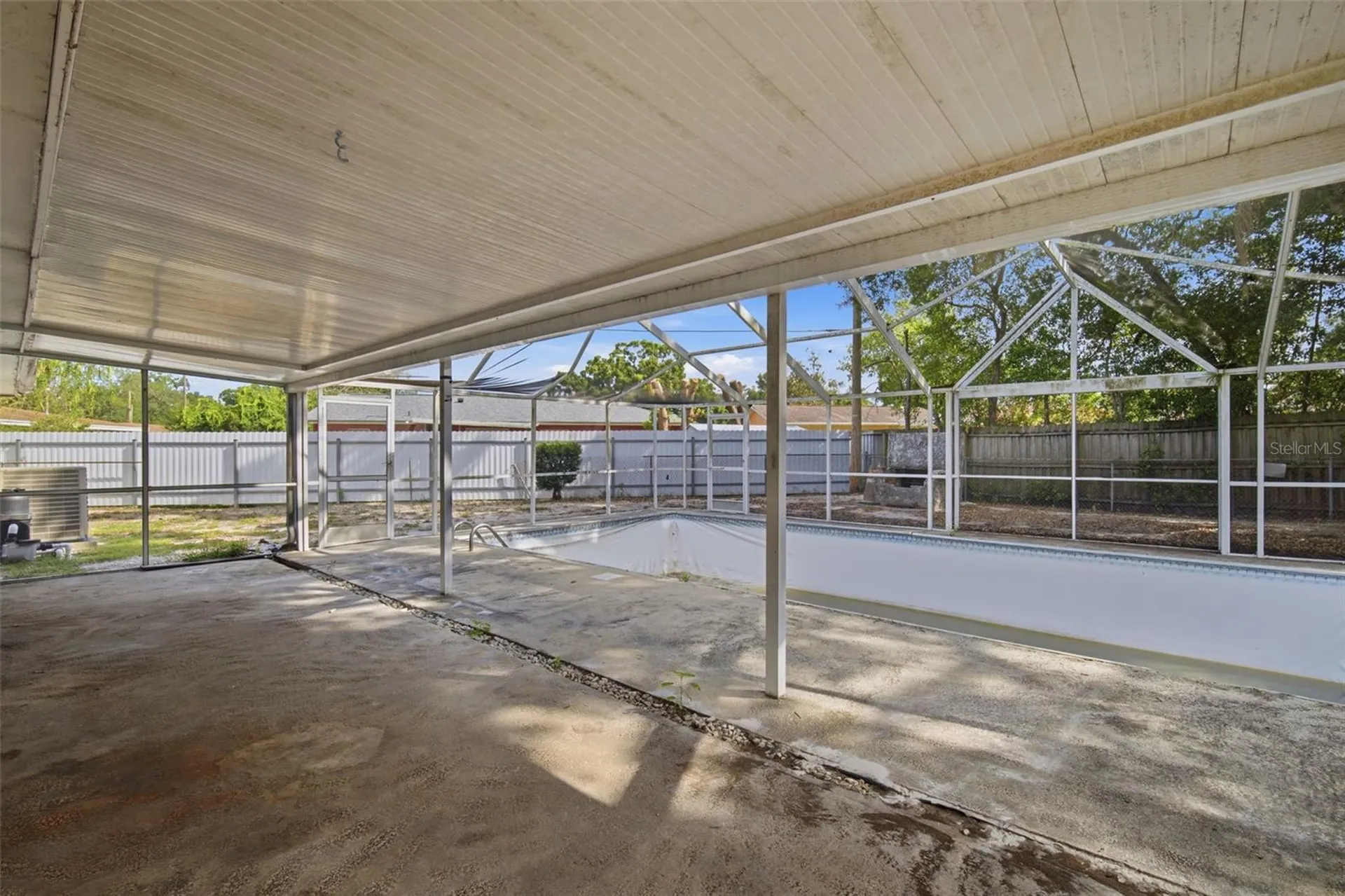 4449 Tarpon Drive Tampa FL 33617
