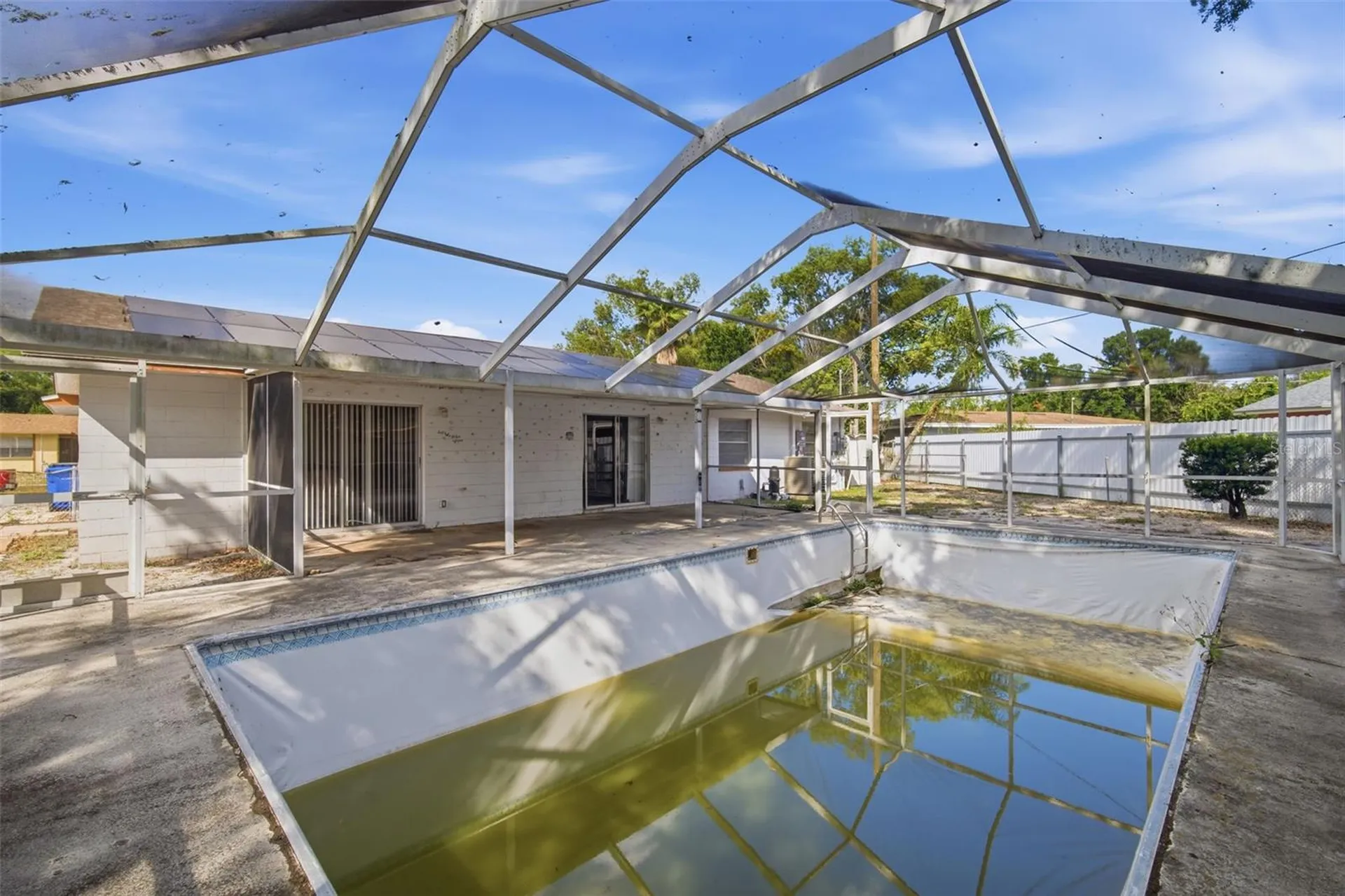 4449 Tarpon Drive Tampa FL 33617