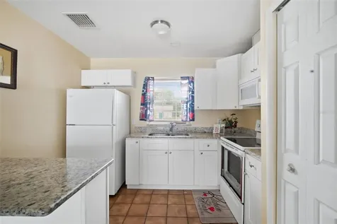 4449 Tarpon Drive Tampa FL 33617