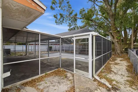 4449 Tarpon Drive Tampa FL 33617