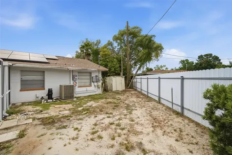 4449 Tarpon Drive Tampa FL 33617