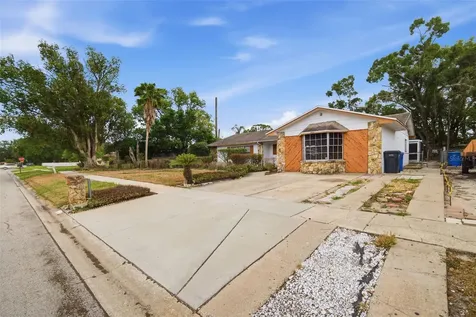 4449 Tarpon Drive Tampa FL 33617