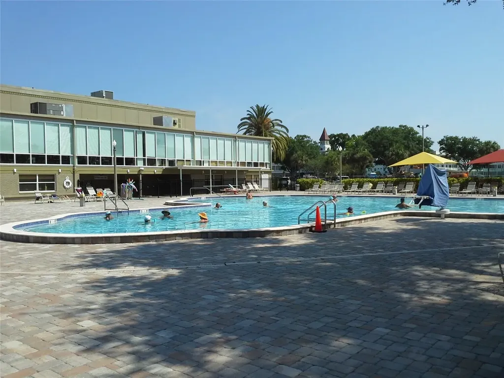 2361 Ecuadorian Way Clearwater FL 33763