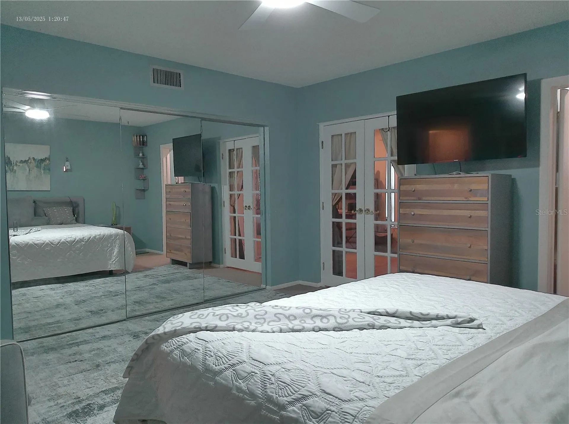 2361 Ecuadorian Way Clearwater FL 33763