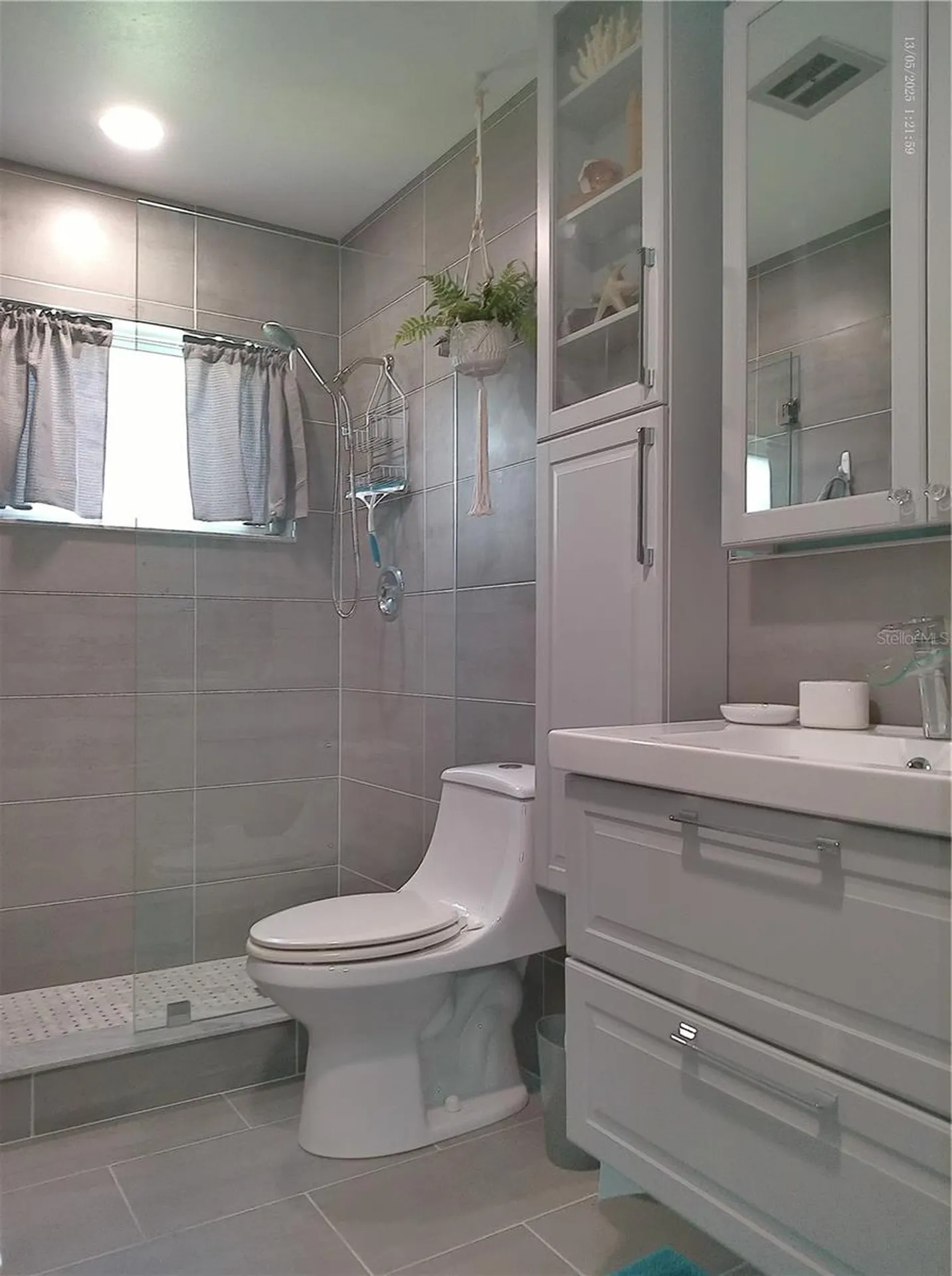 2361 Ecuadorian Way Clearwater FL 33763