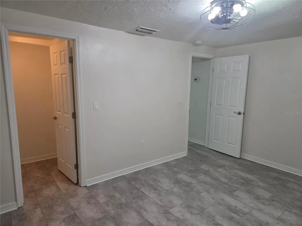 3922 Cochise Ter, Sarasota FL 34233