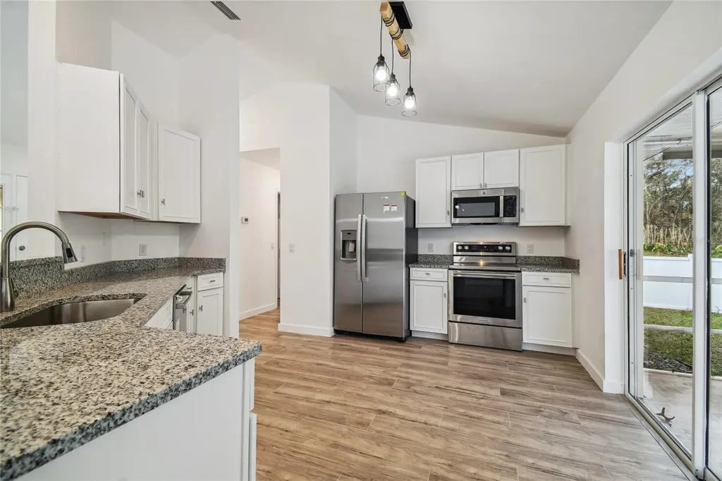 11 Carnation Court E Homosassa FL 34446