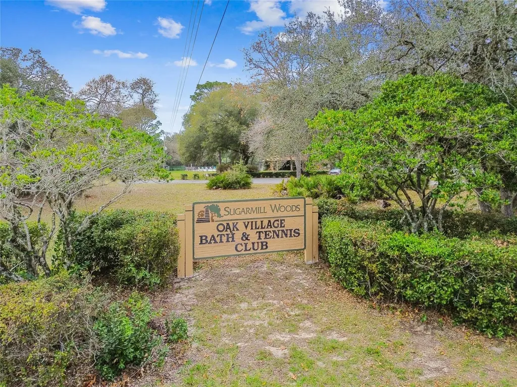 11 Carnation Court E Homosassa FL 34446