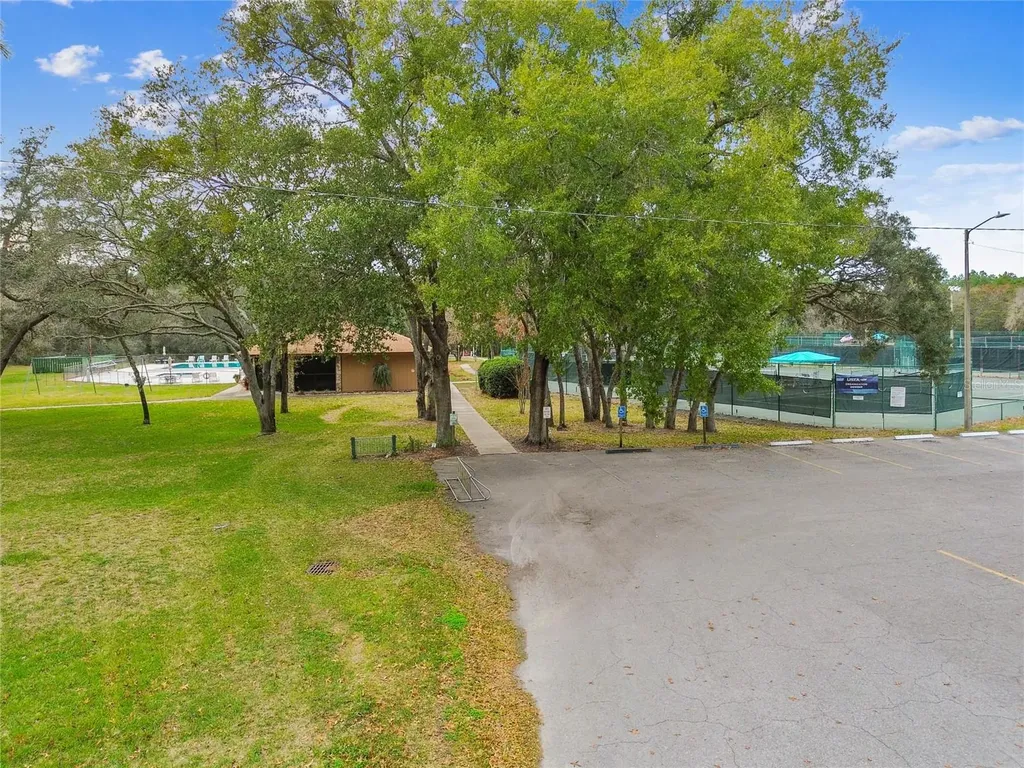 11 Carnation Court E Homosassa FL 34446