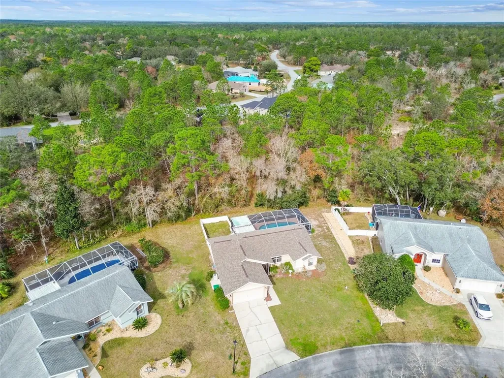 11 Carnation Court E Homosassa FL 34446