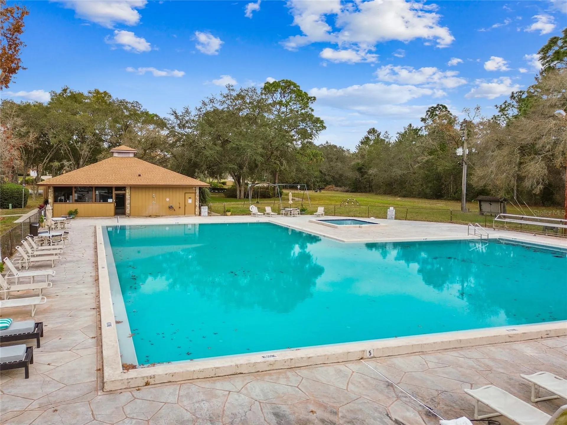 11 Carnation Court E Homosassa FL 34446