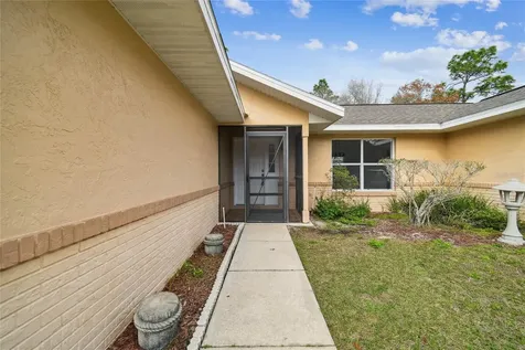 11 Carnation Court E Homosassa FL 34446