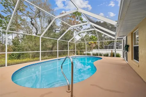 11 Carnation Court E Homosassa FL 34446