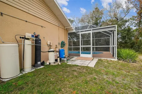 11 Carnation Court E Homosassa FL 34446