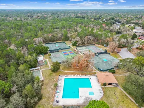 11 Carnation Court E Homosassa FL 34446