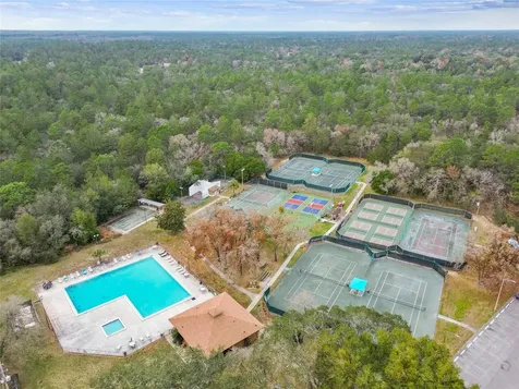 11 Carnation Court E Homosassa FL 34446