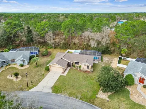 11 Carnation Court E Homosassa FL 34446