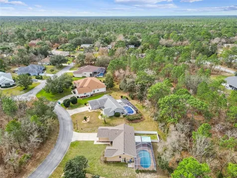 11 Carnation Court E Homosassa FL 34446
