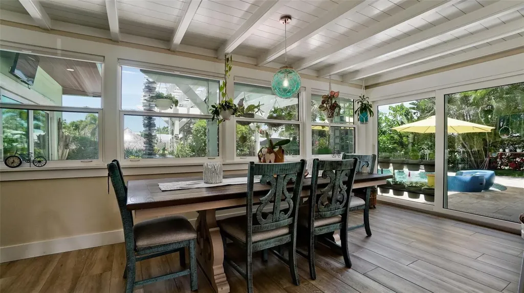 522 68th Street Holmes Beach FL 34217