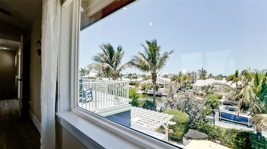 522 68th Street Holmes Beach FL 34217