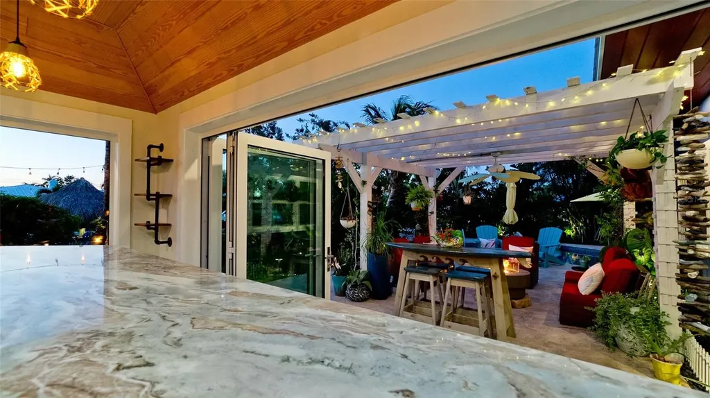522 68th Street Holmes Beach FL 34217