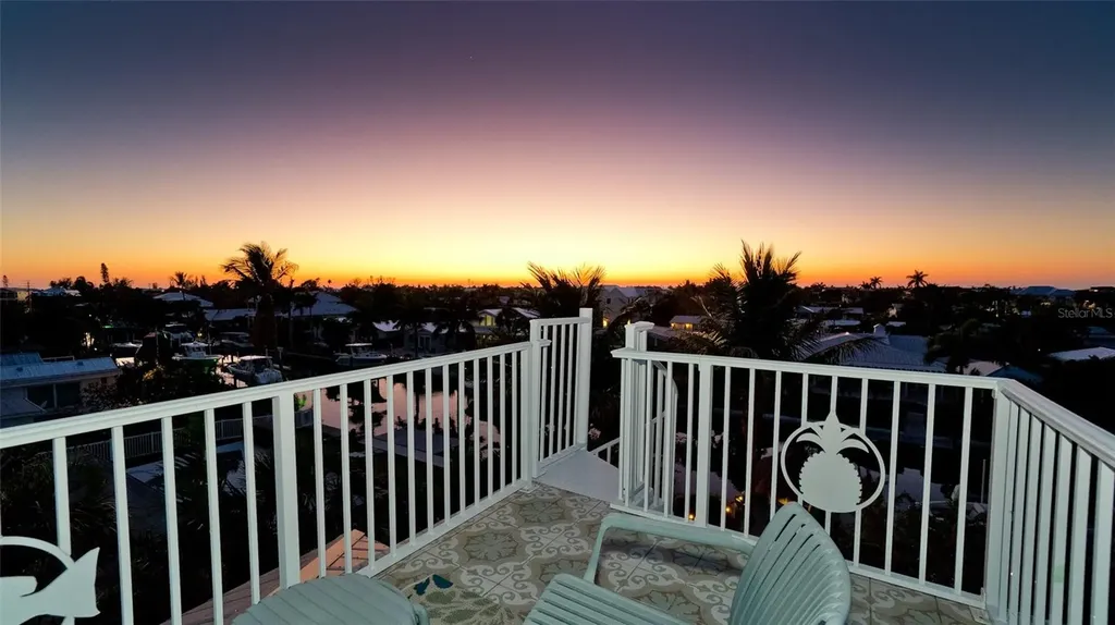 522 68th Street Holmes Beach FL 34217