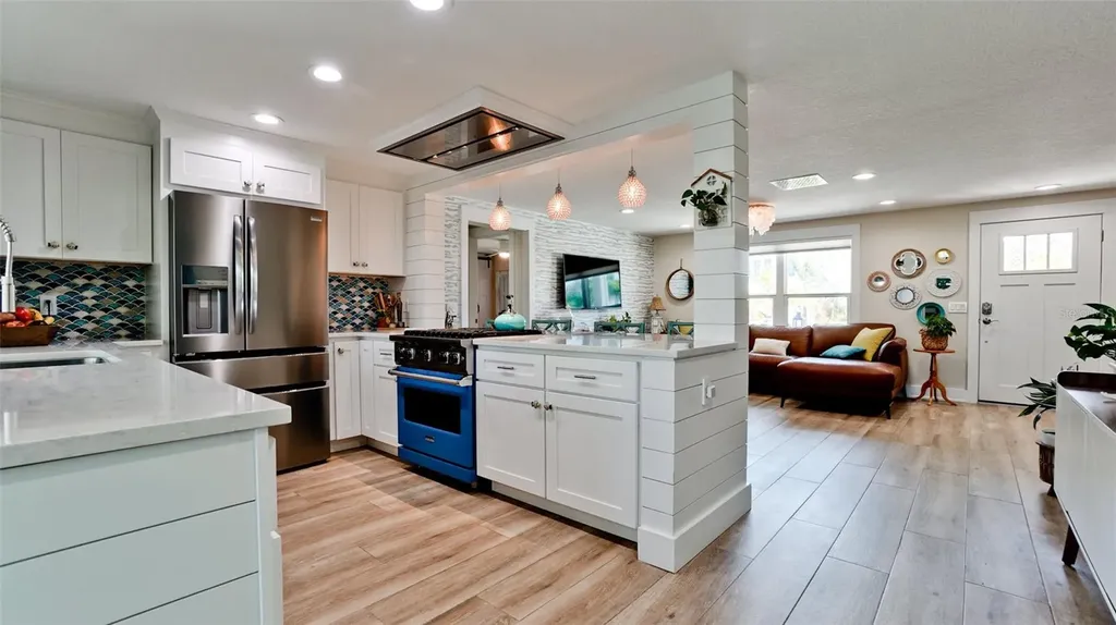 522 68th Street Holmes Beach FL 34217