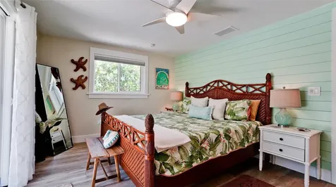 522 68th Street Holmes Beach FL 34217