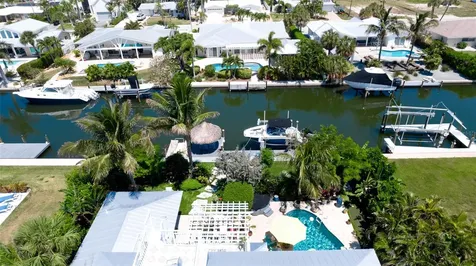 522 68th Street Holmes Beach FL 34217