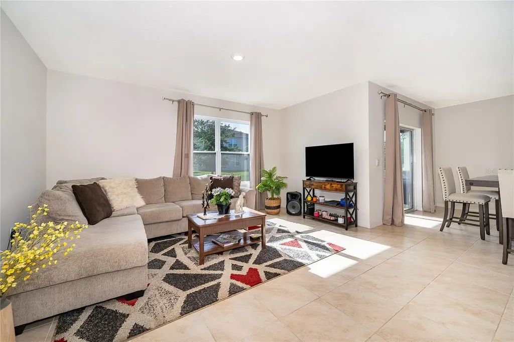2807 Harmonia Hammock Road Harmony FL 34773