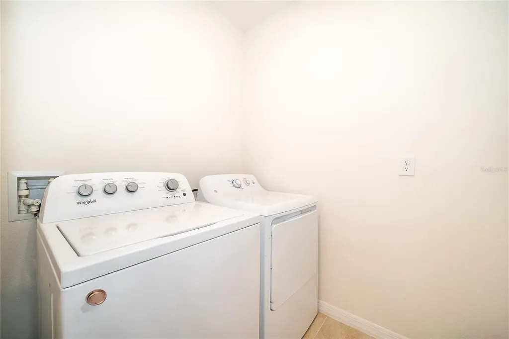 2807 Harmonia Hammock Road Harmony FL 34773