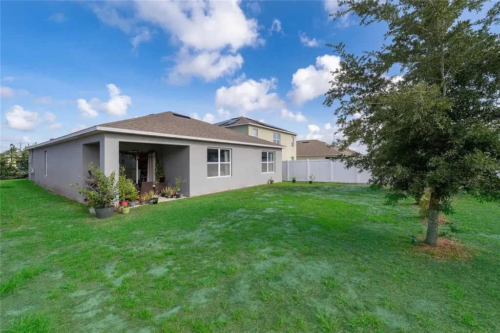 2807 Harmonia Hammock Road Harmony FL 34773