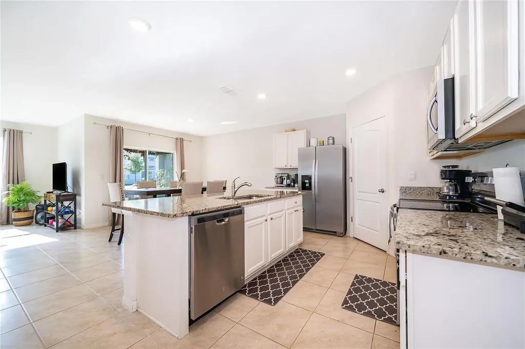 2807 Harmonia Hammock Road Harmony FL 34773