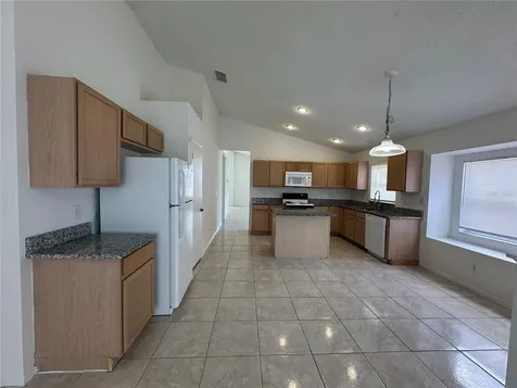 311 Downing Circle Davenport FL 33897