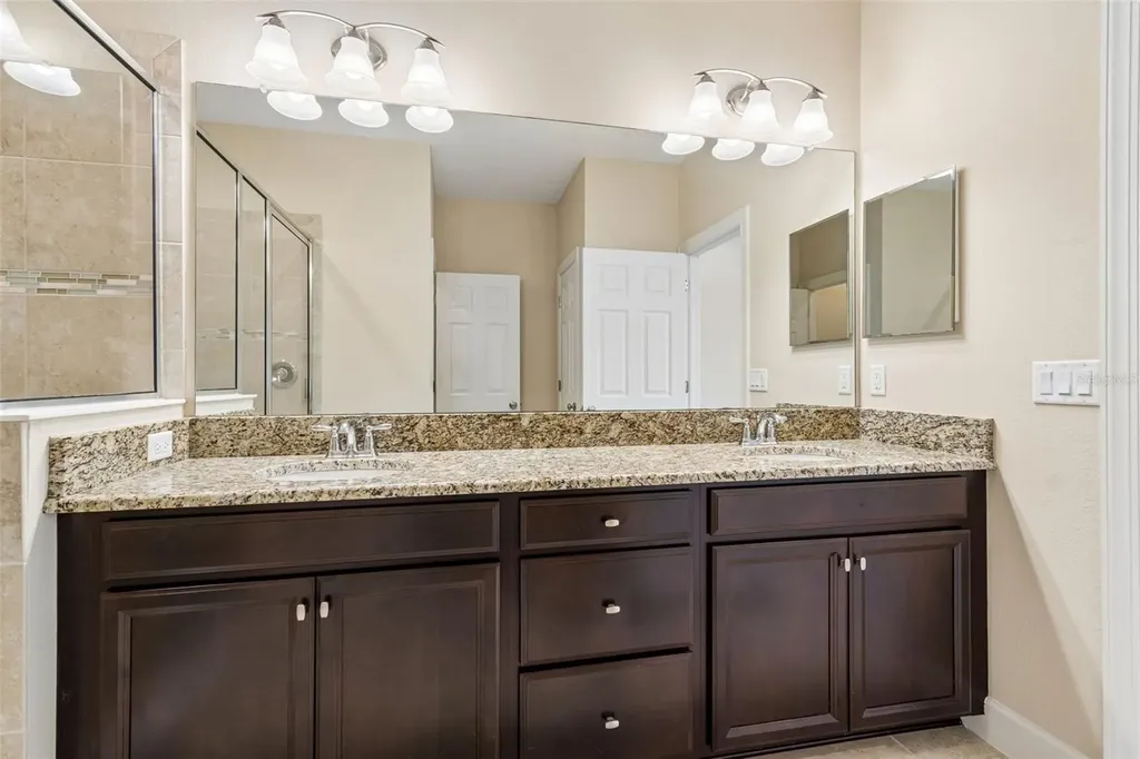 606 Cabernet Way Oldsmar FL 34677